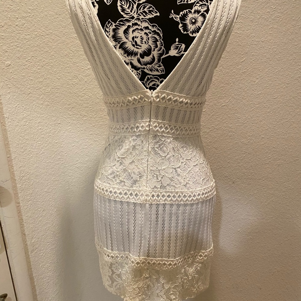 White lace mini summer dress - Picture 2 of 6